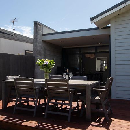 Fabulous In Fitzroy Comfortably Sleeps Ten Guests New Plymouth Exterior photo